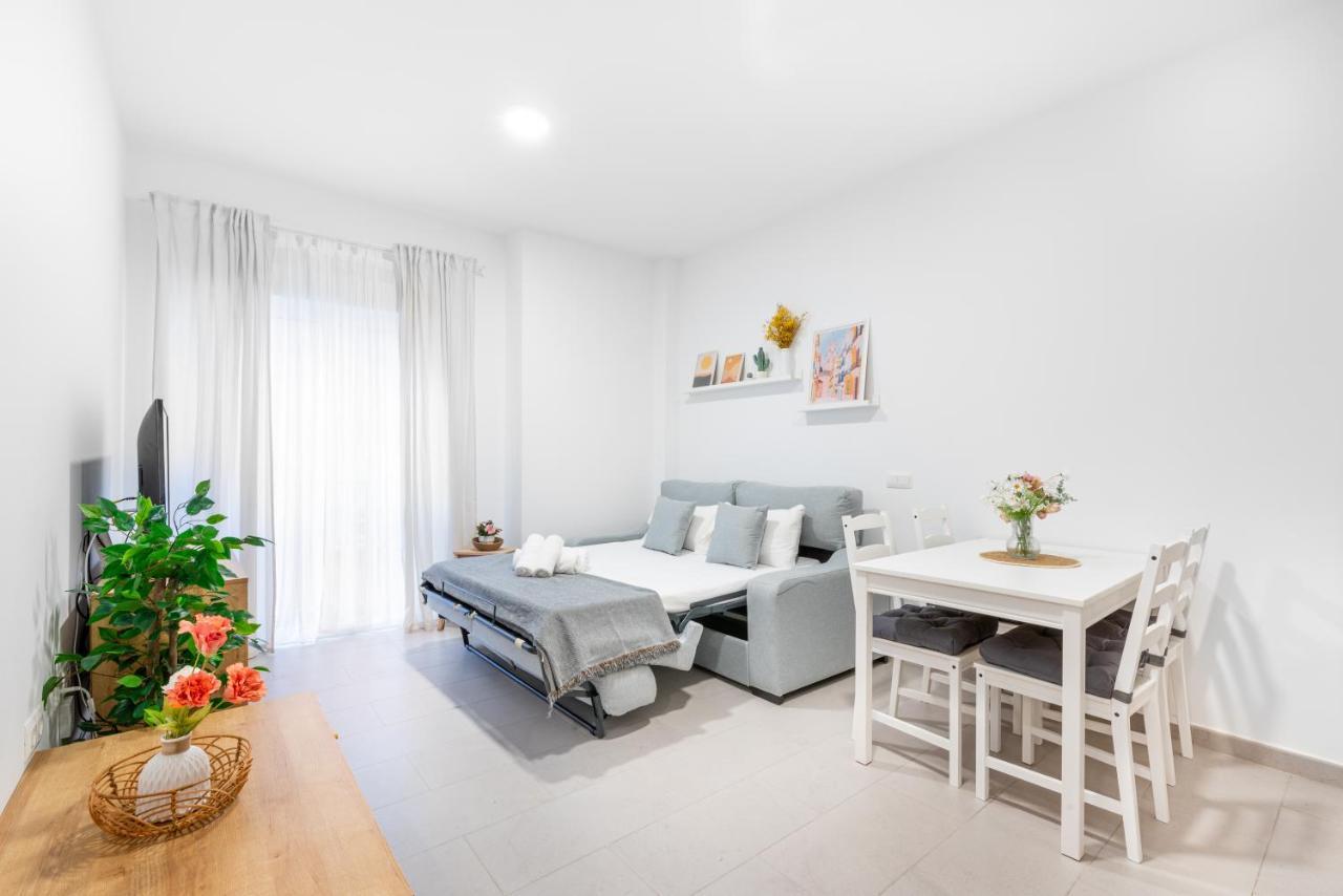 Wintowinrentals Superb New-Look Apartment Málaga Exterior foto